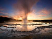 Study compares growth around Yellowstone, Glacier and other national parks